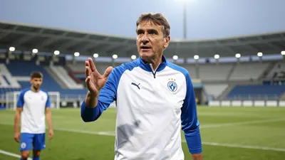 Dinamo Zagreb has topped the HNL and has a game in hand, with an 80 % chance of winning the title according to simulations