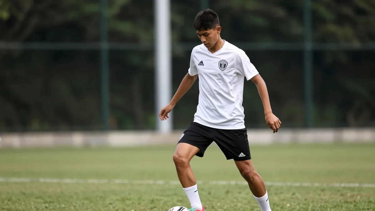 Dinamo Zagreb unio 18-godišnjeg ganskog veznjaka Fuzyja Taylora